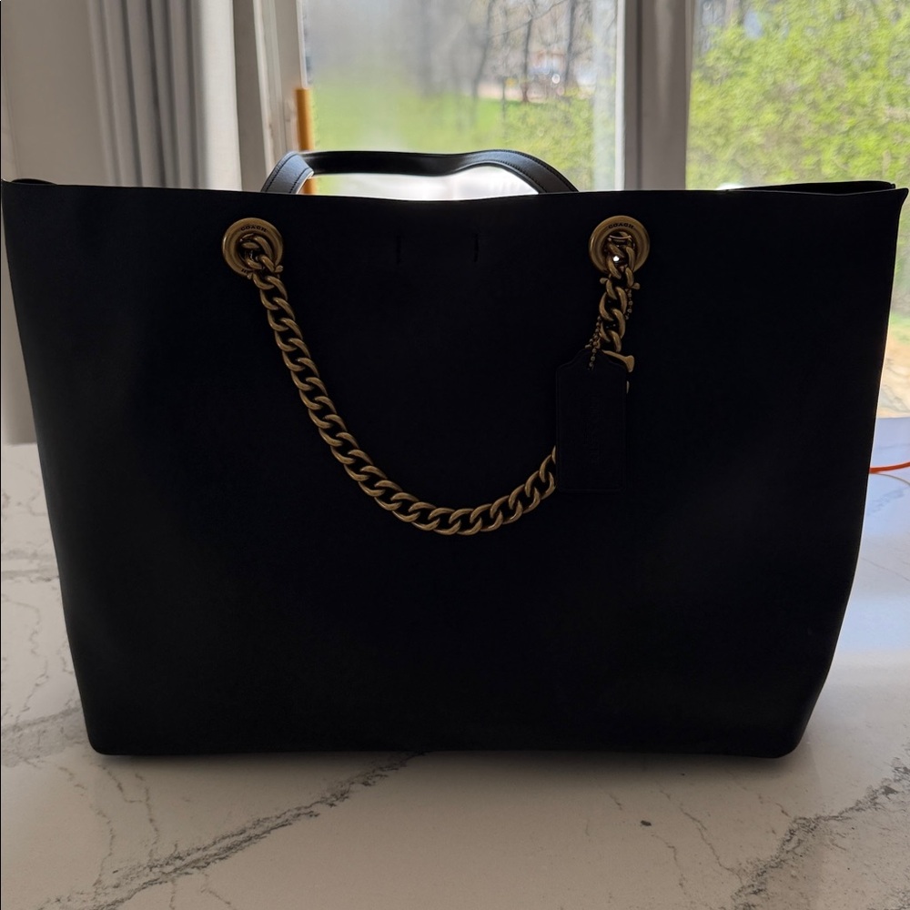 Hot-  Coach Signature Chain Central Tote Black Leather